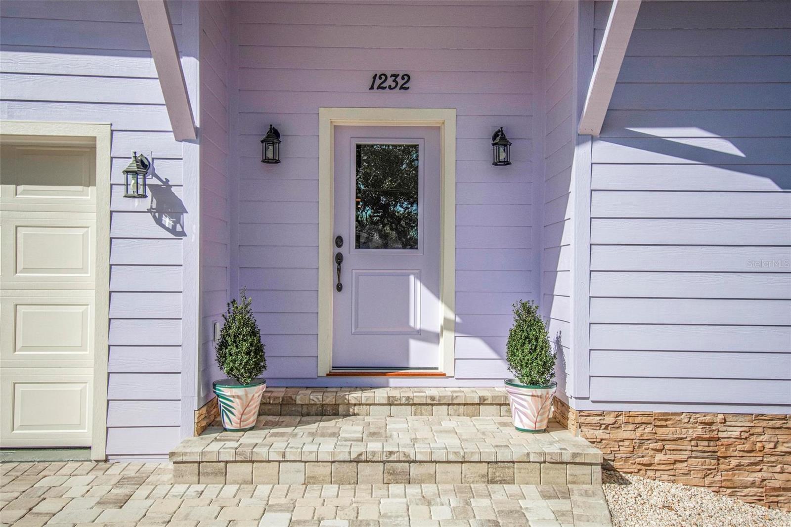 1232 S FLAGLER AVE