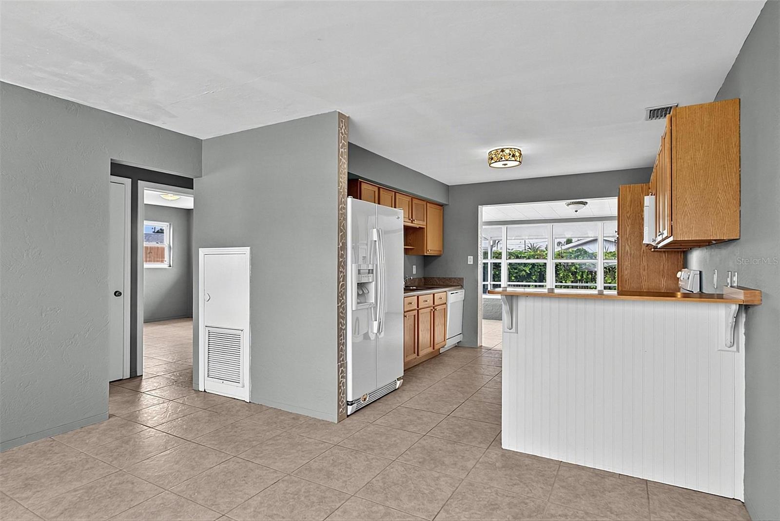 22 BEECHWOOD DR