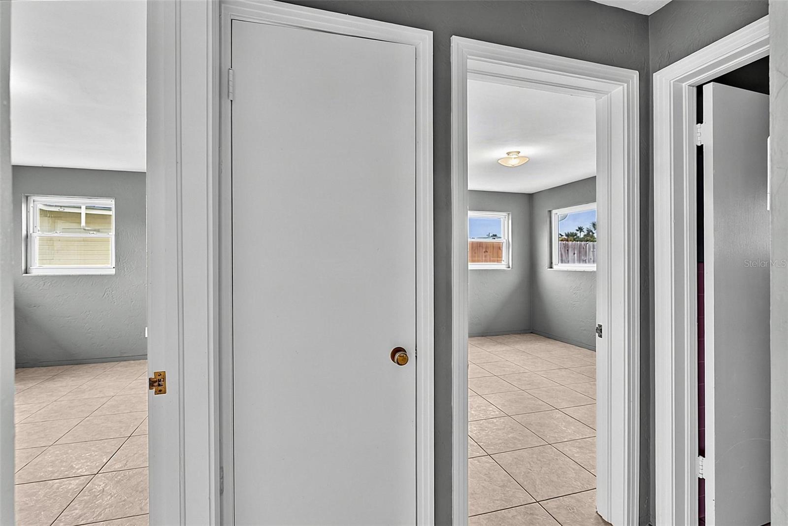22 BEECHWOOD DR