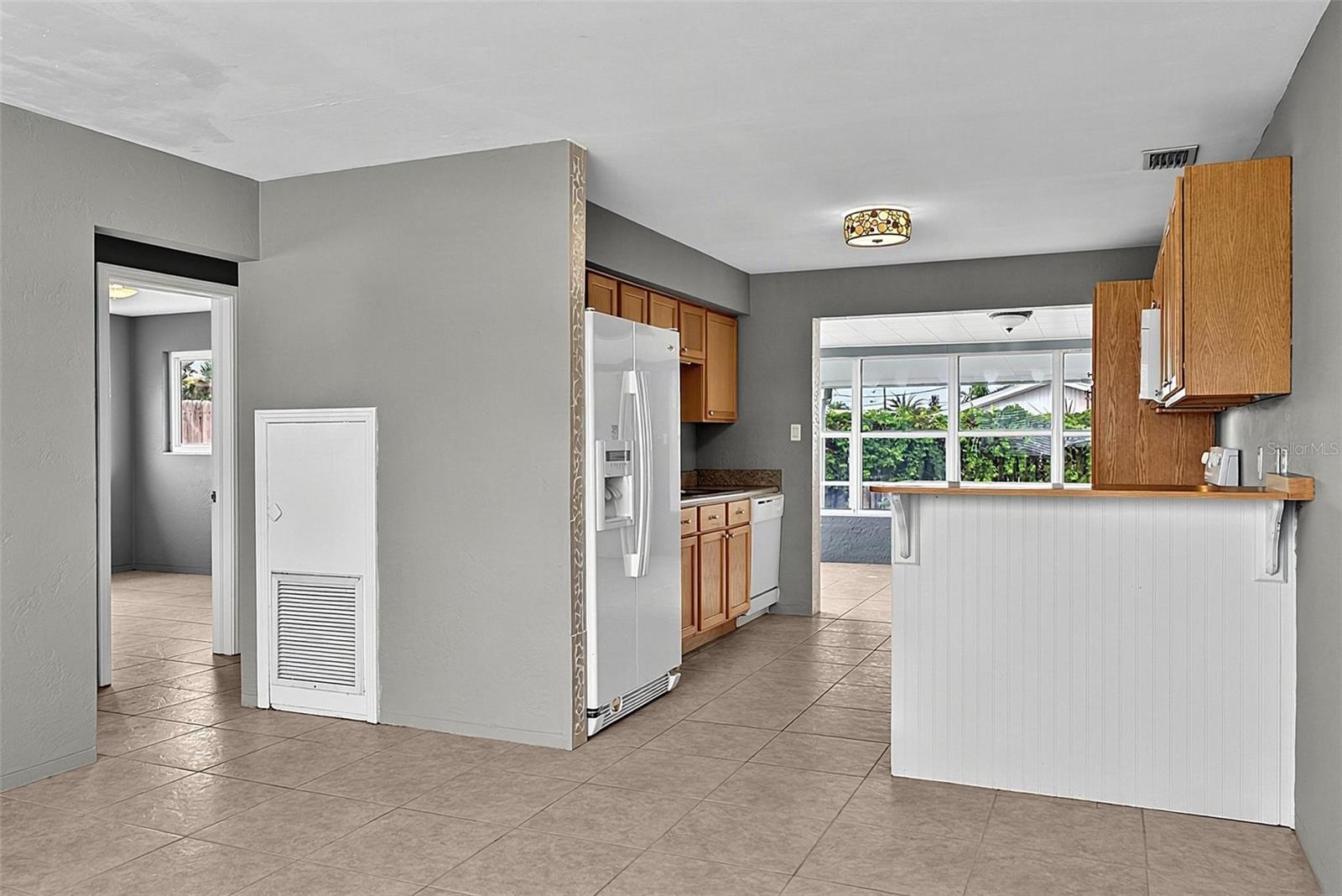 22 BEECHWOOD DR