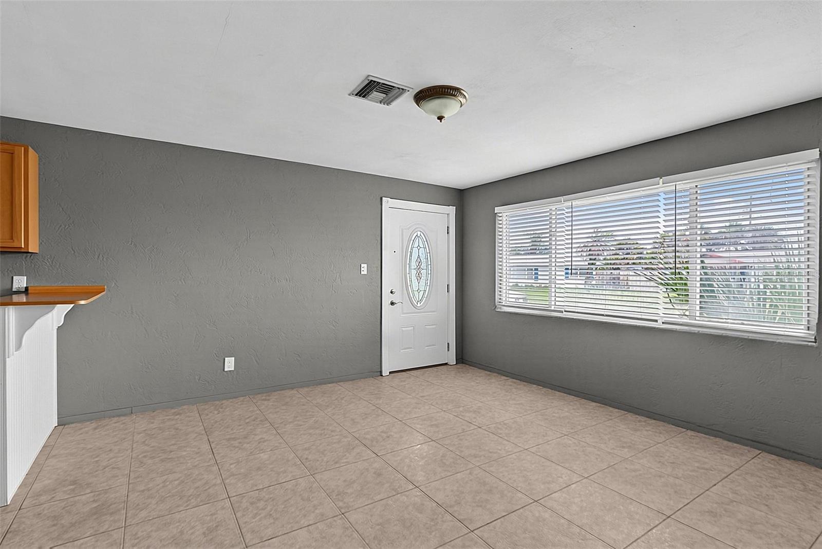 22 BEECHWOOD DR
