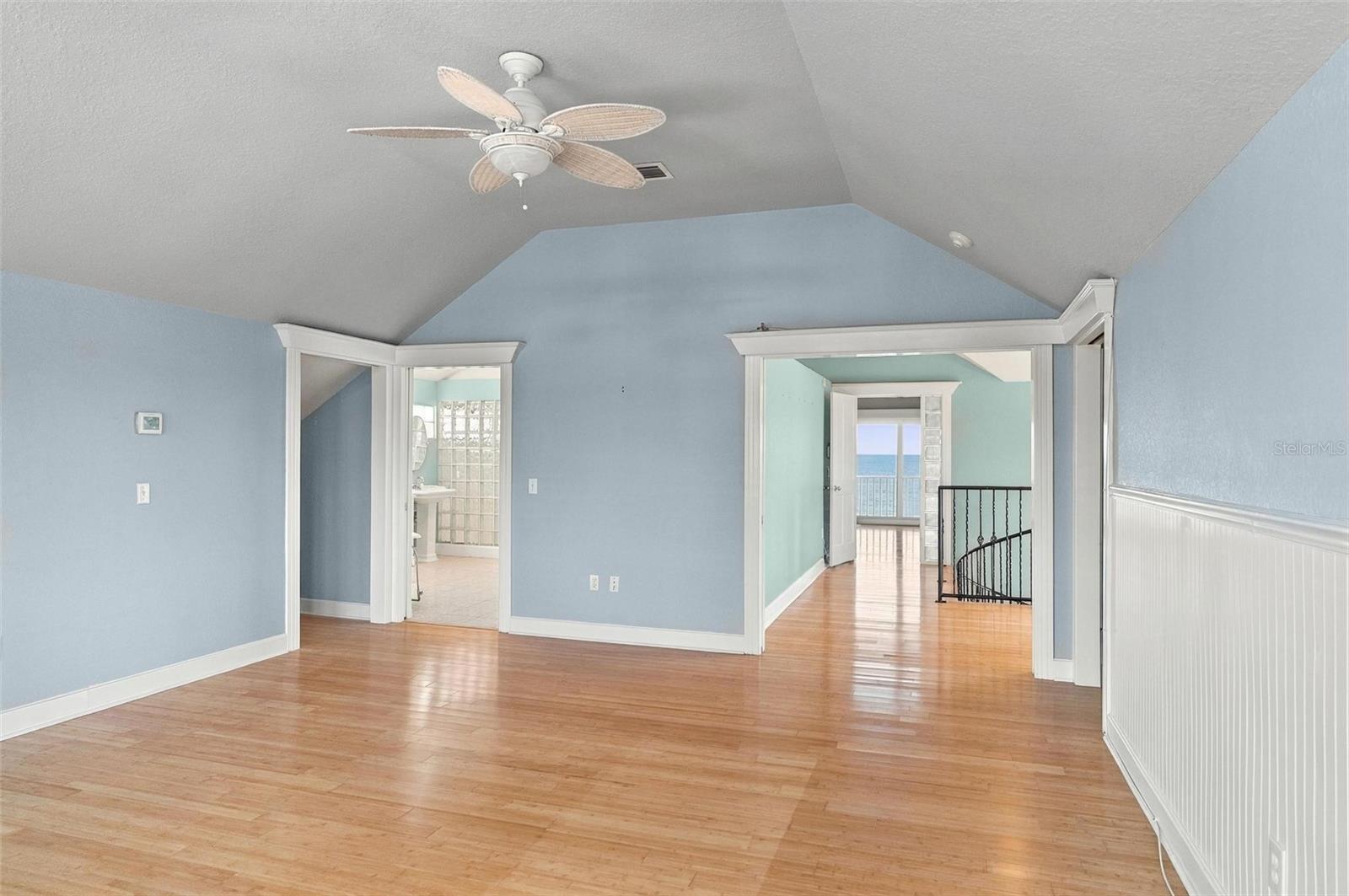 2101 N OCEAN SHORE BLVD