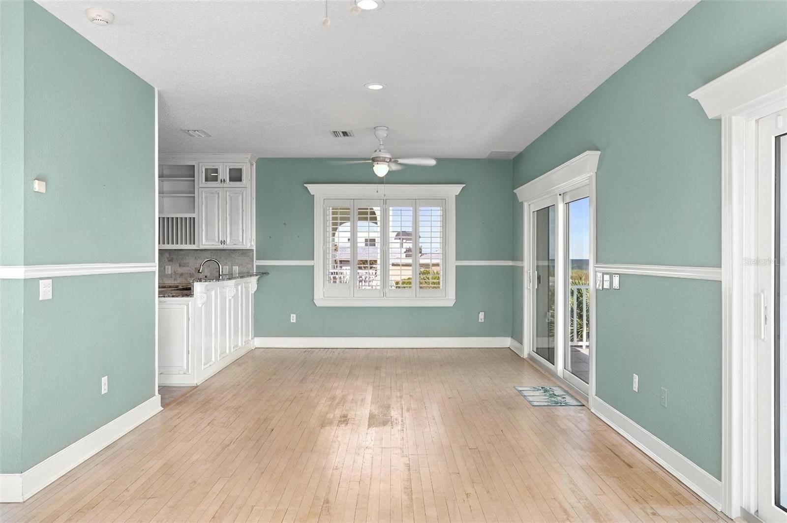 2101 N OCEAN SHORE BLVD