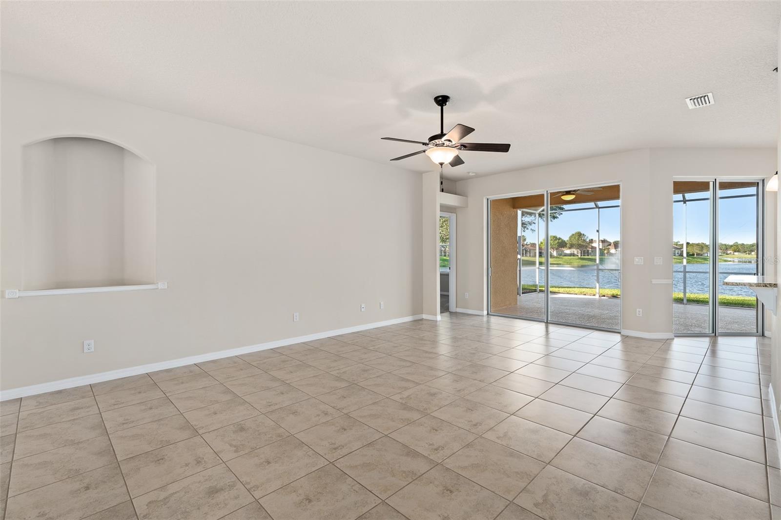 146 ARENA LAKE DR
