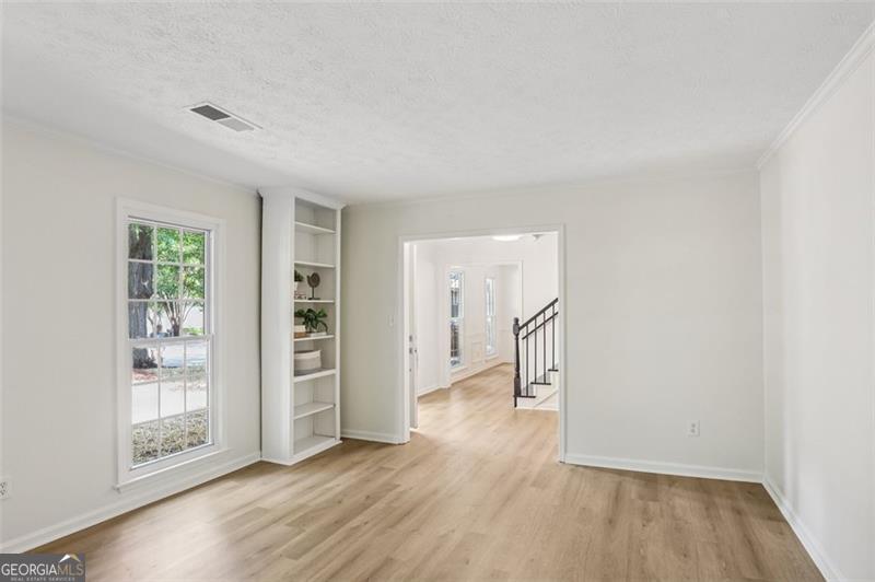 985 Lake Haven