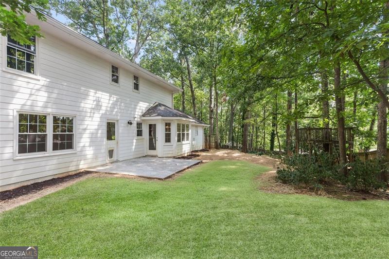 985 Lake Haven