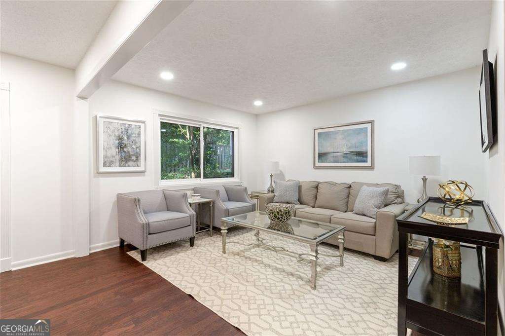 4096 Audubon Drive