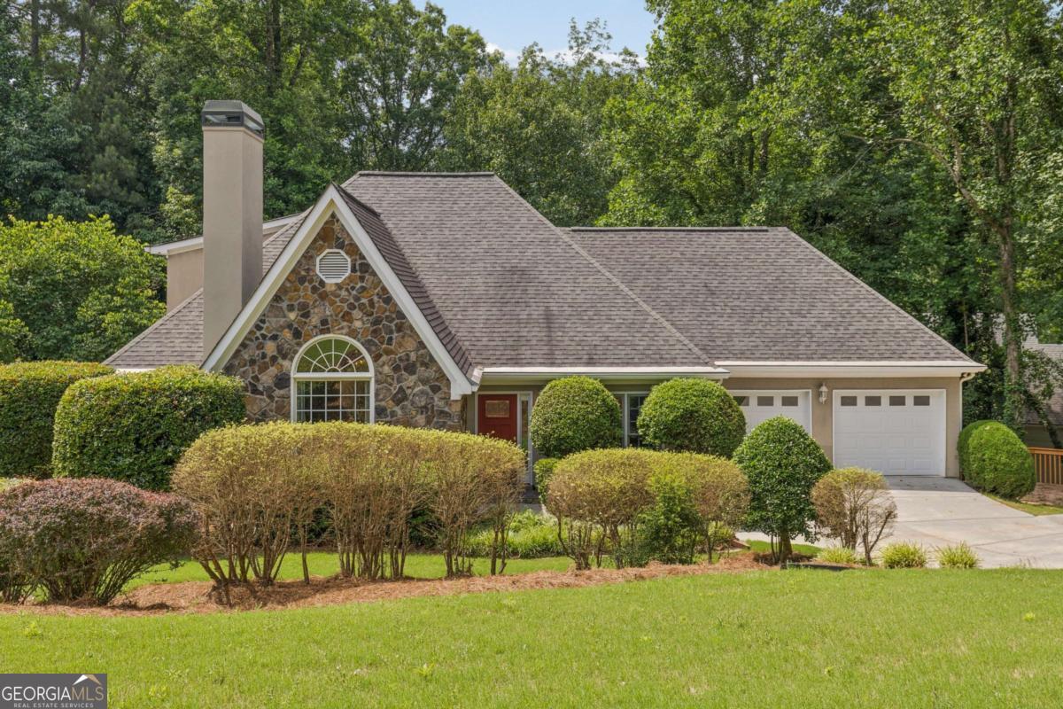 2501 Blaydon Pointe