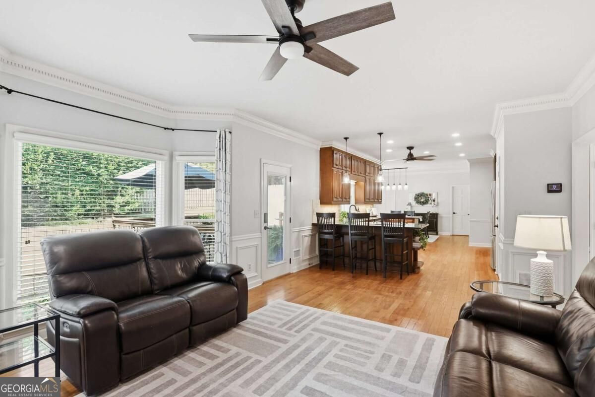 4254 Chestnut Walk
