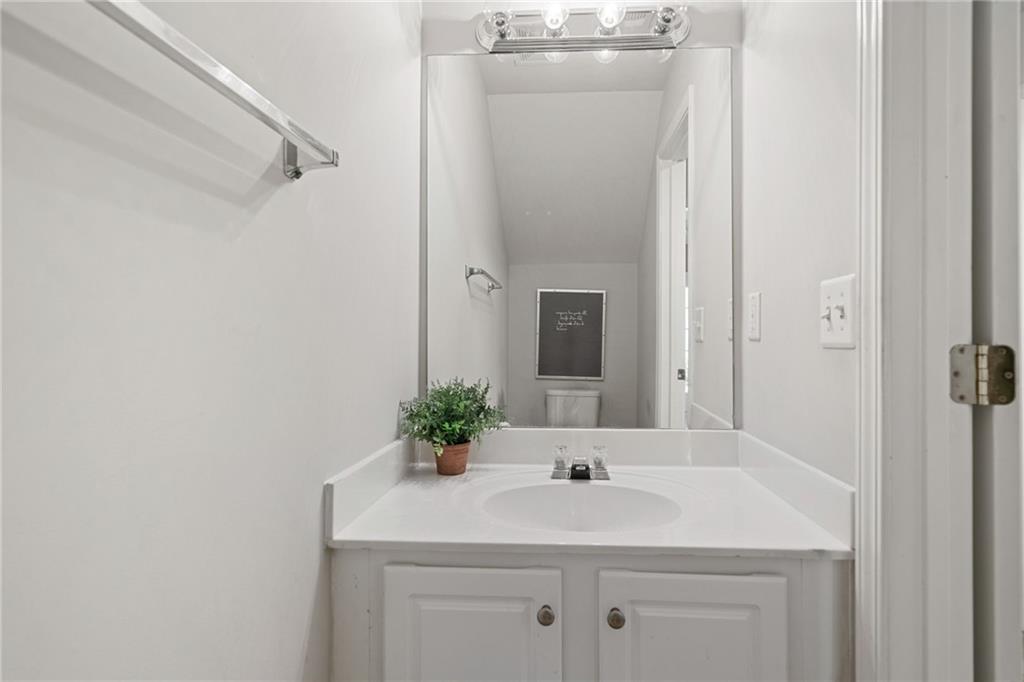 3331 Lathenview Court