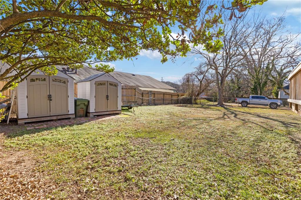 1392 Athens Avenue SW