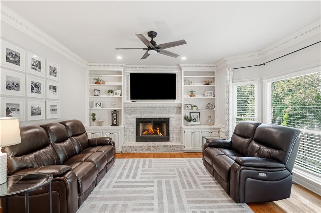4254 Chestnut Walk