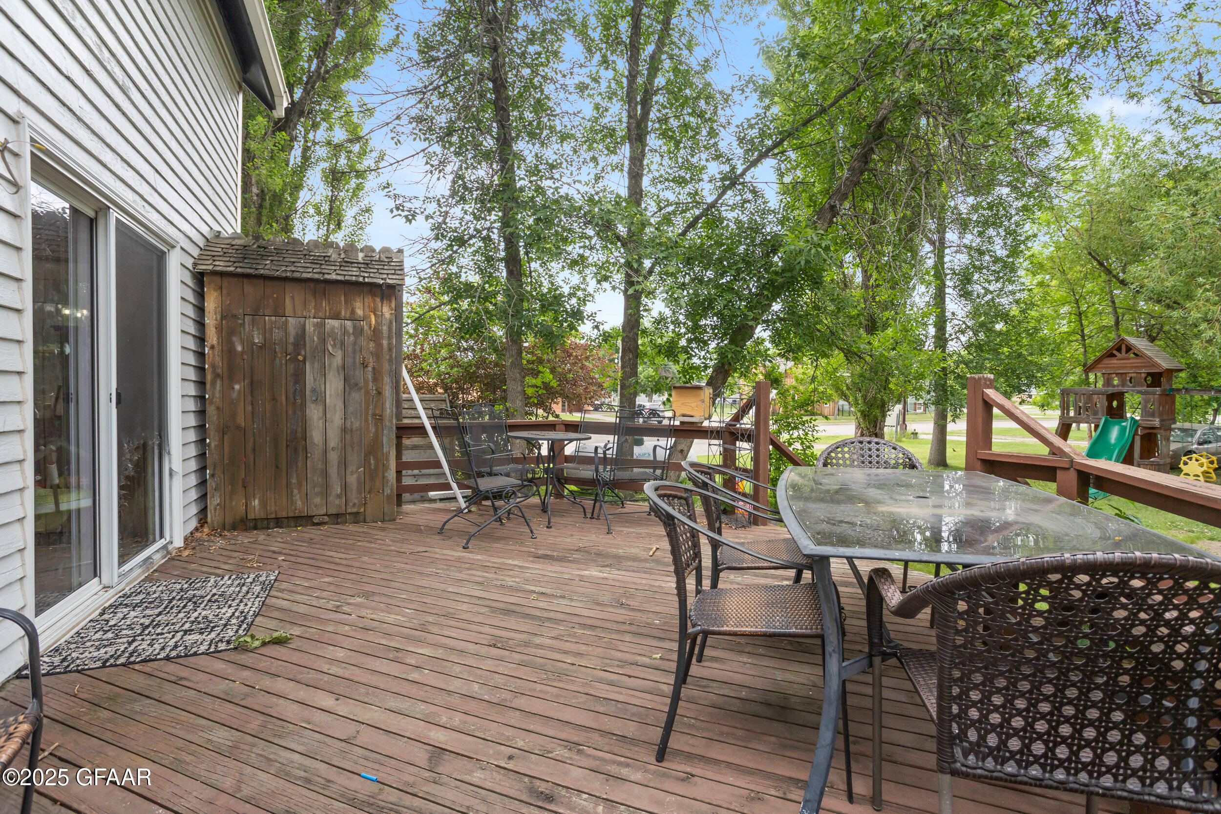 217 N BALDWIN Street, McVille