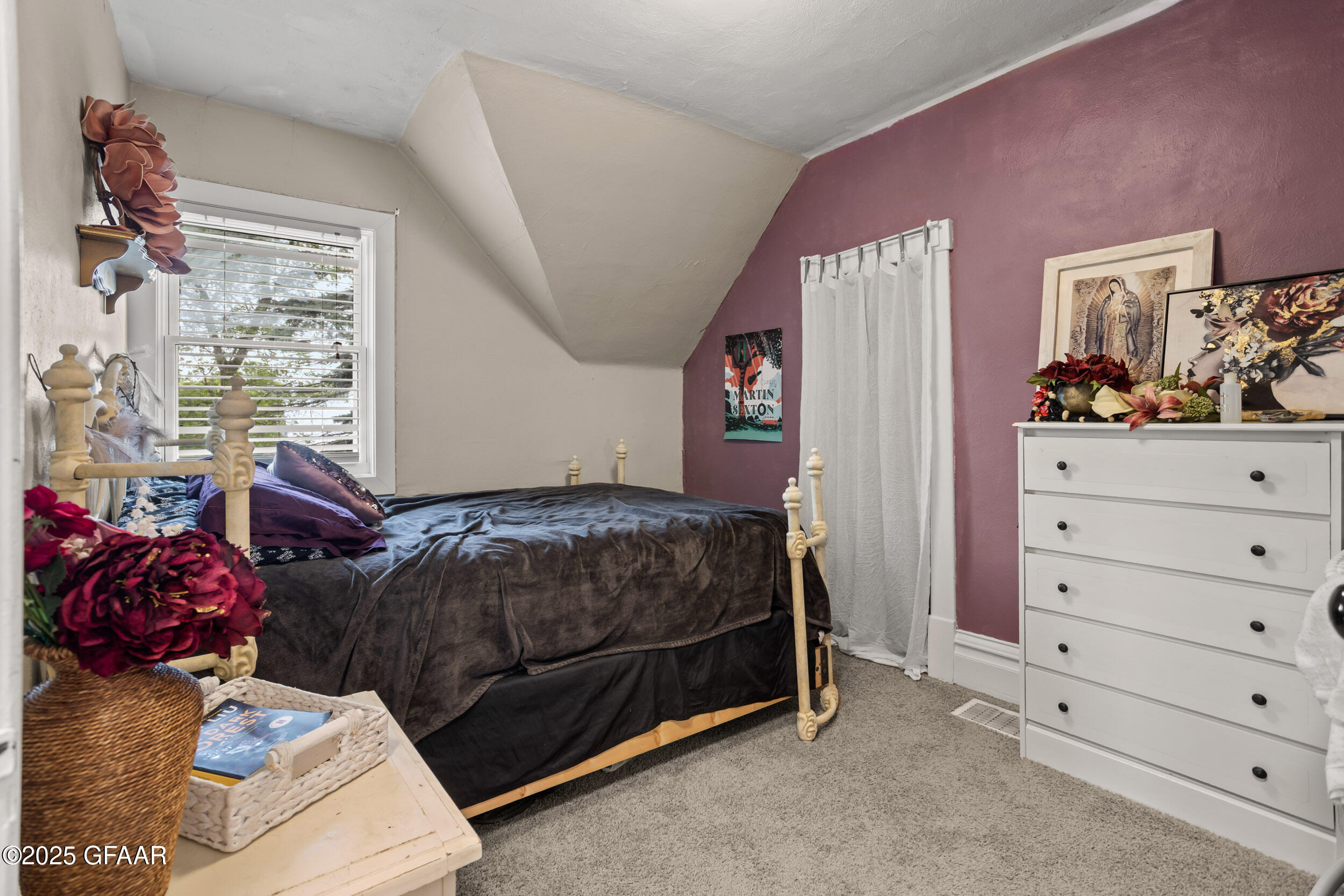 217 N BALDWIN Street, McVille