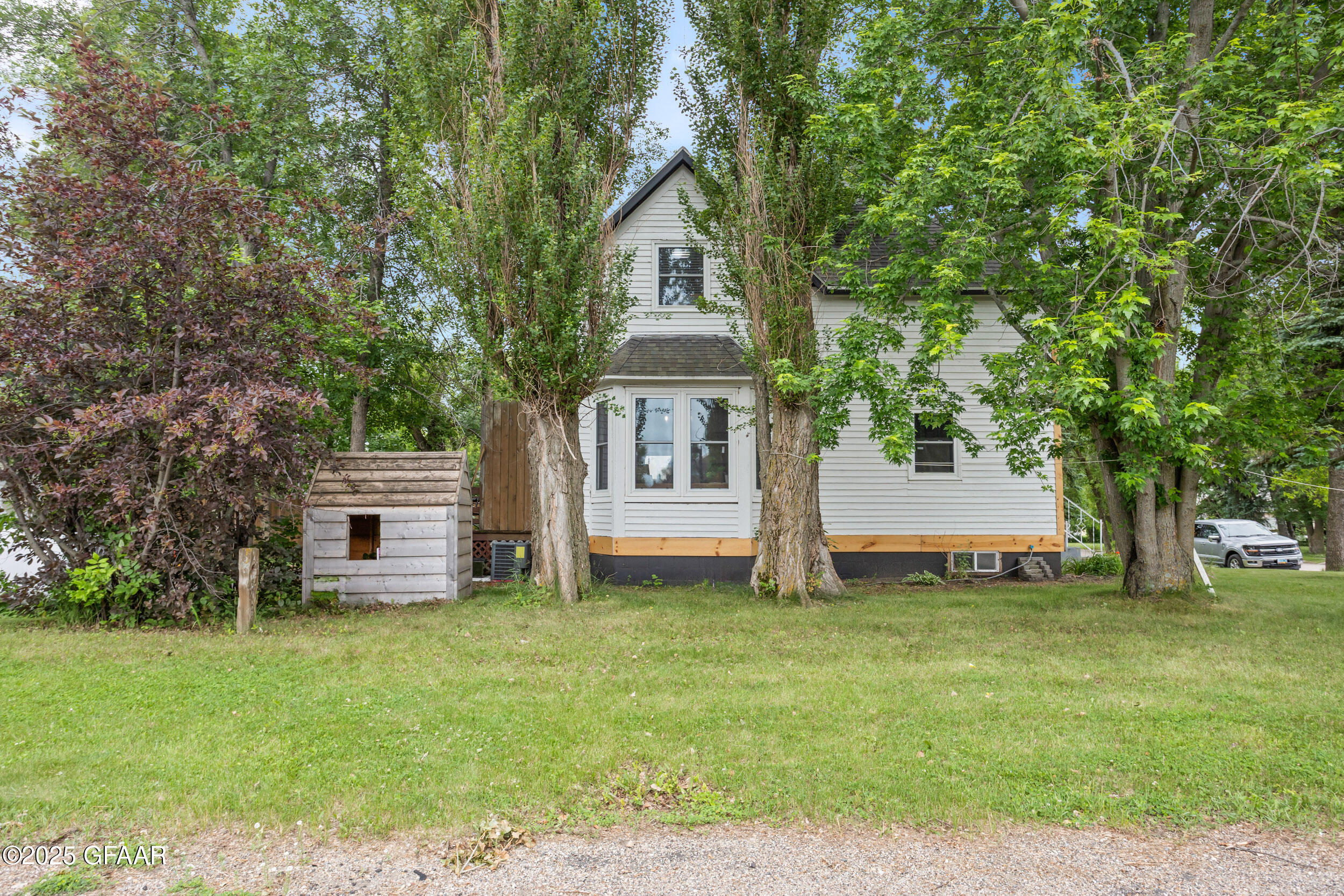 217 N BALDWIN Street, McVille