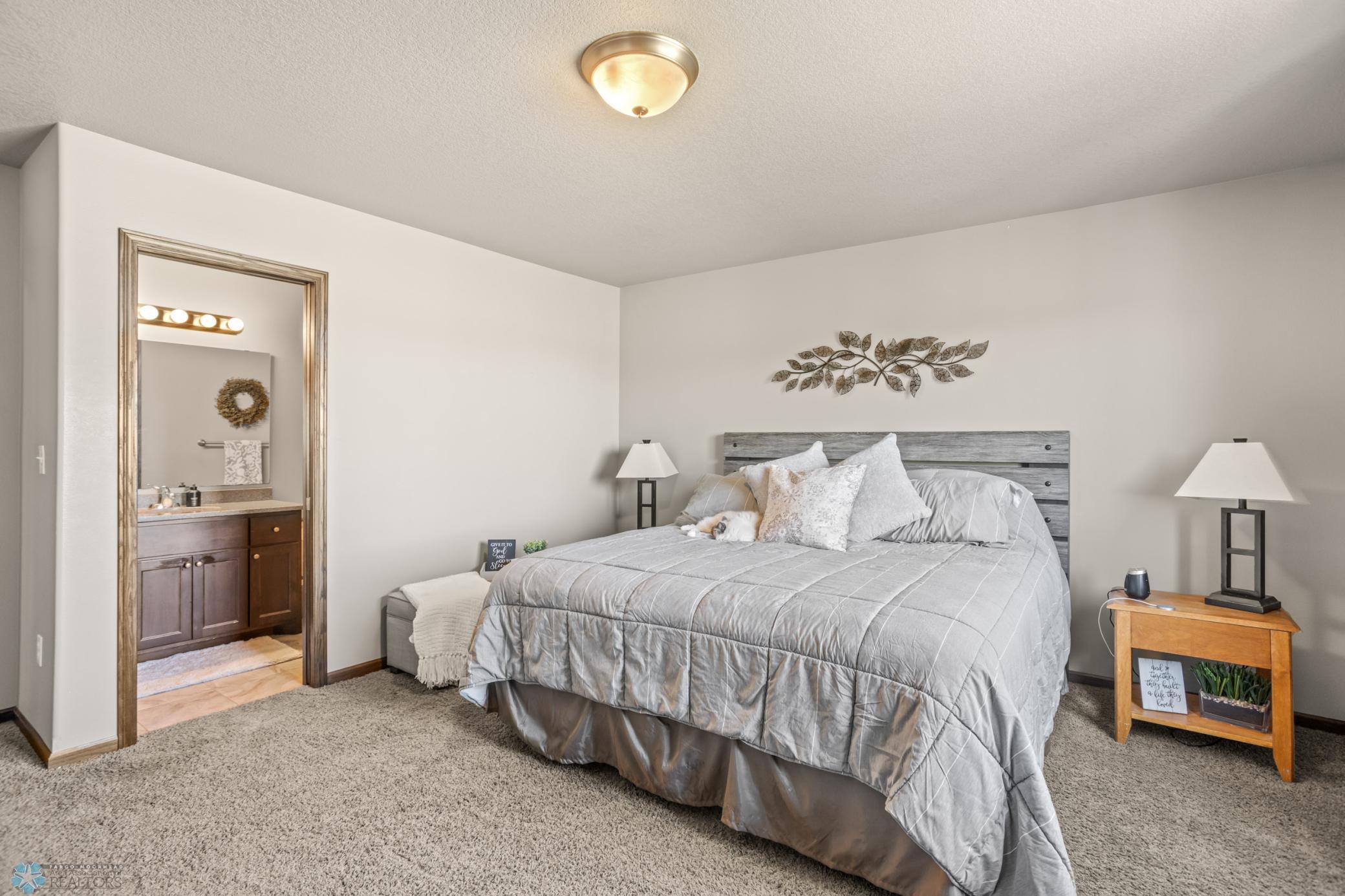 1557 Johnson Drive S