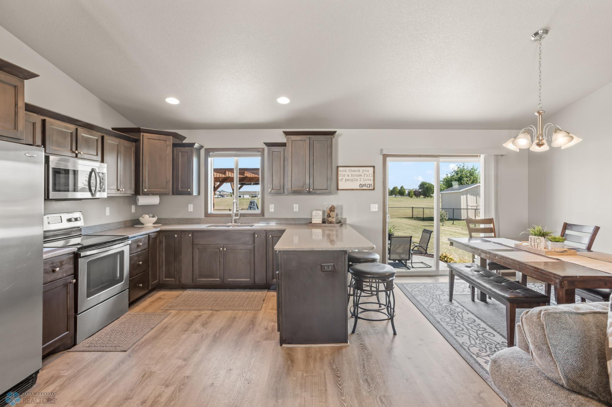 1557 Johnson Drive S