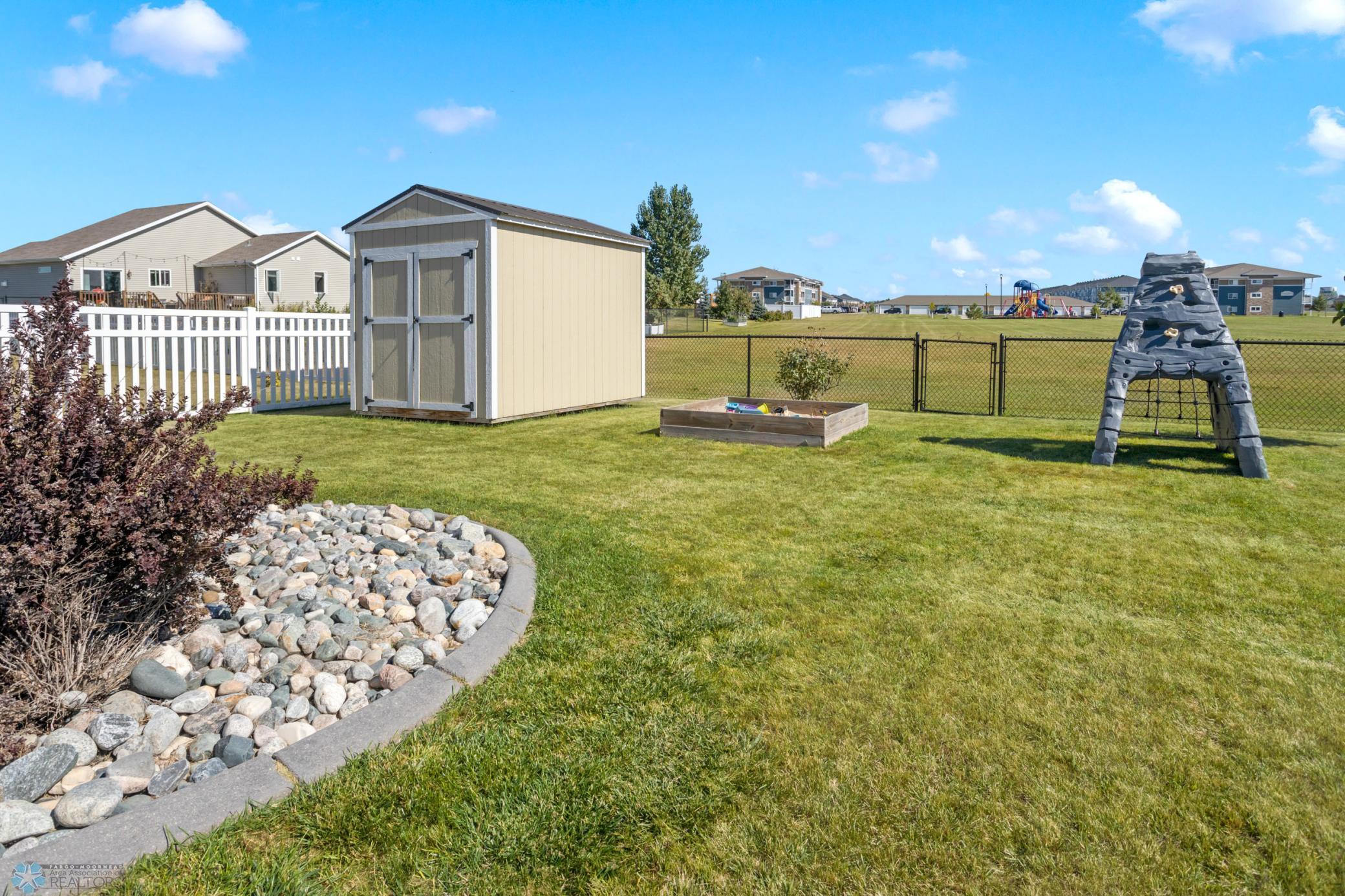 1557 Johnson Drive S