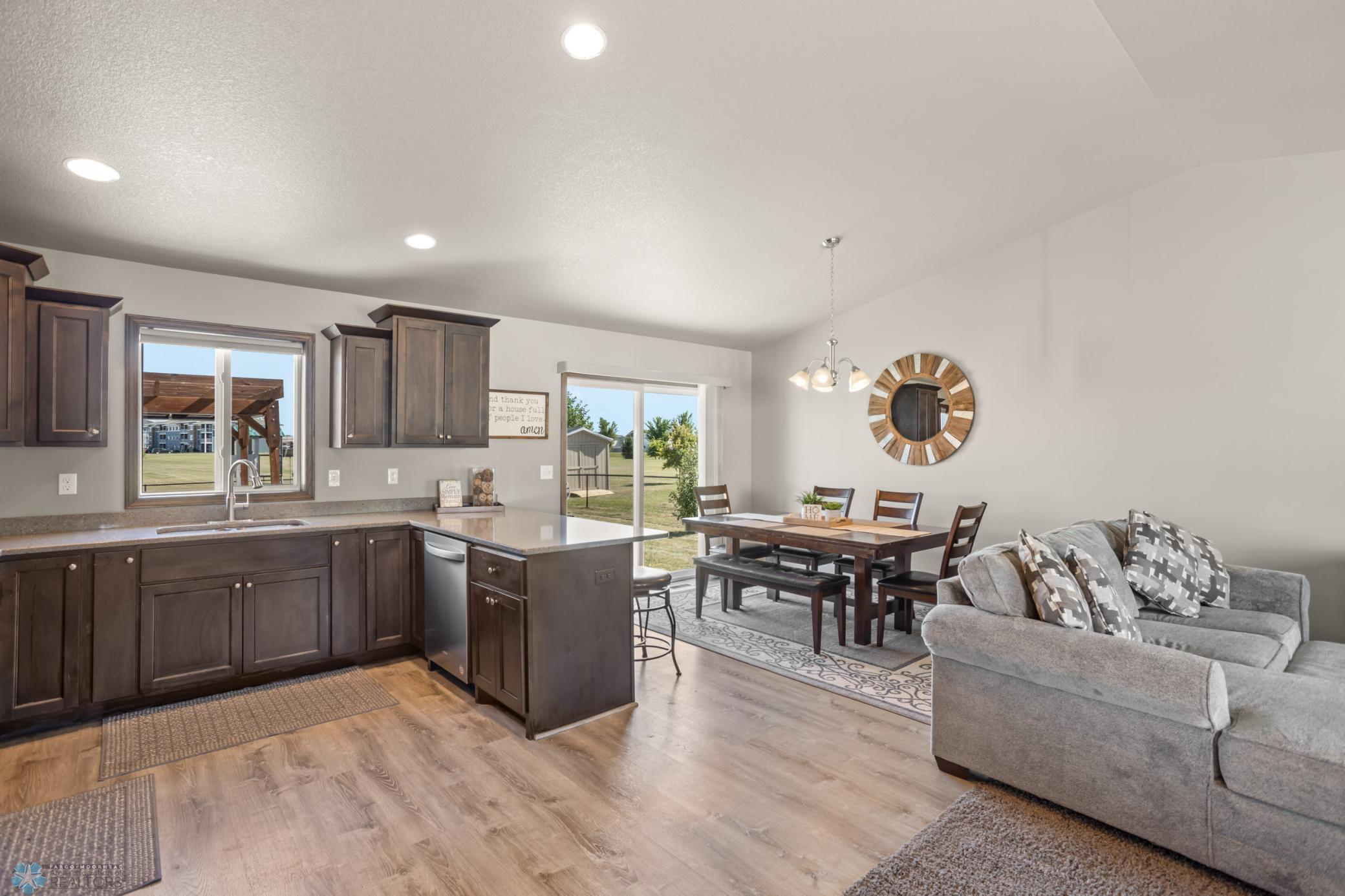 1557 Johnson Drive S