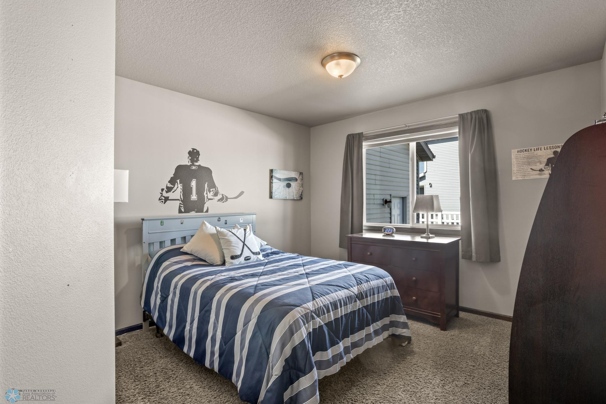 1557 Johnson Drive S