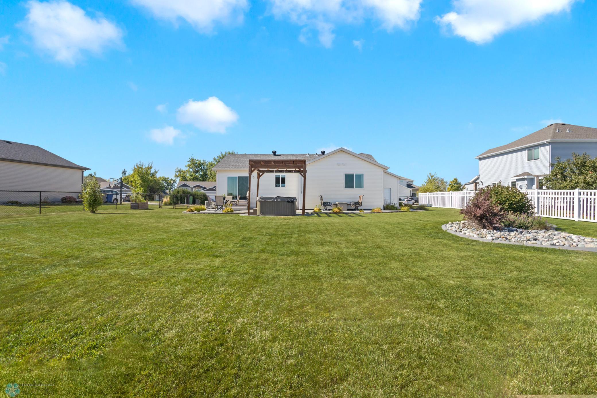 1557 Johnson Drive S