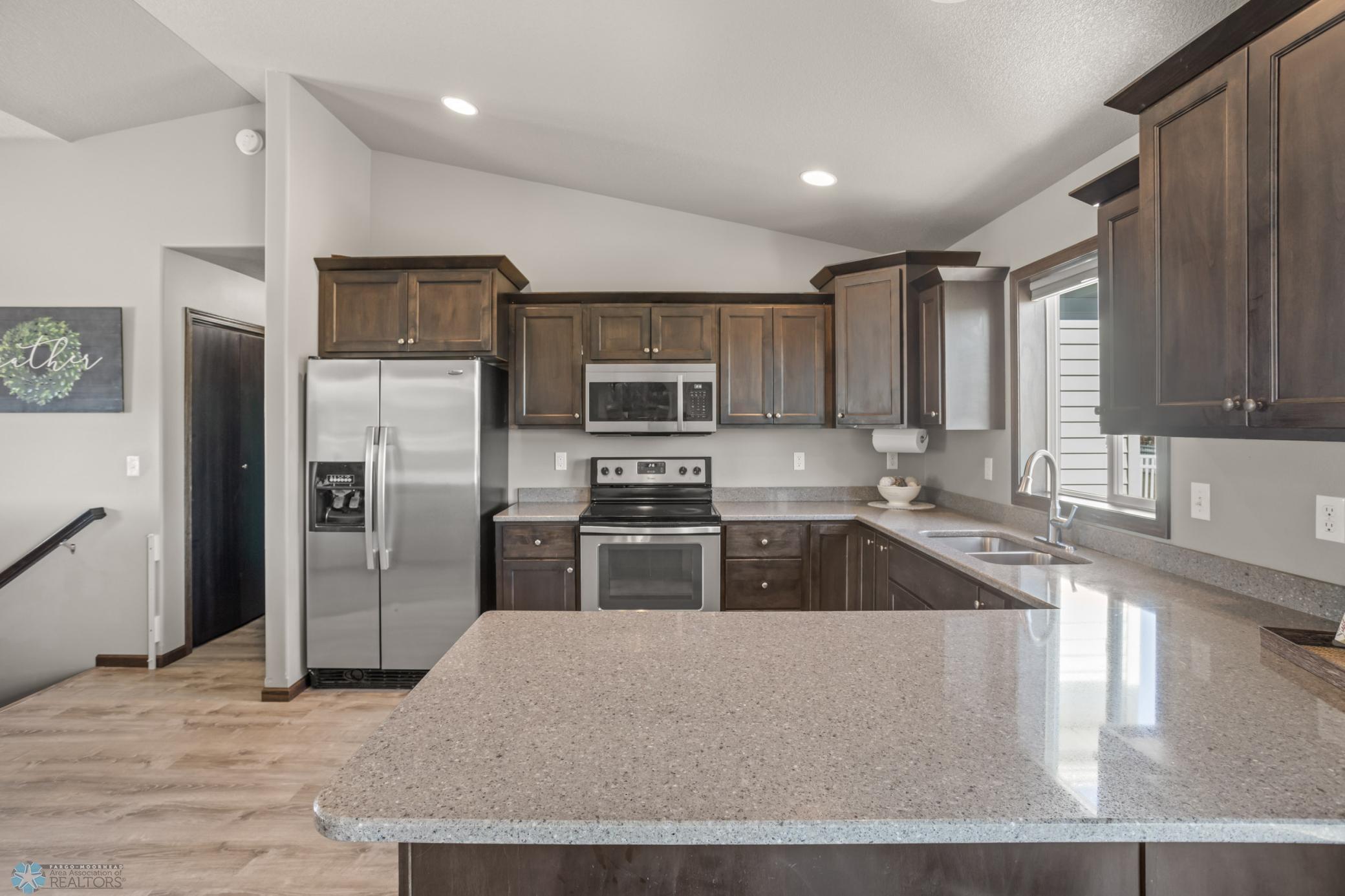 1557 Johnson Drive S