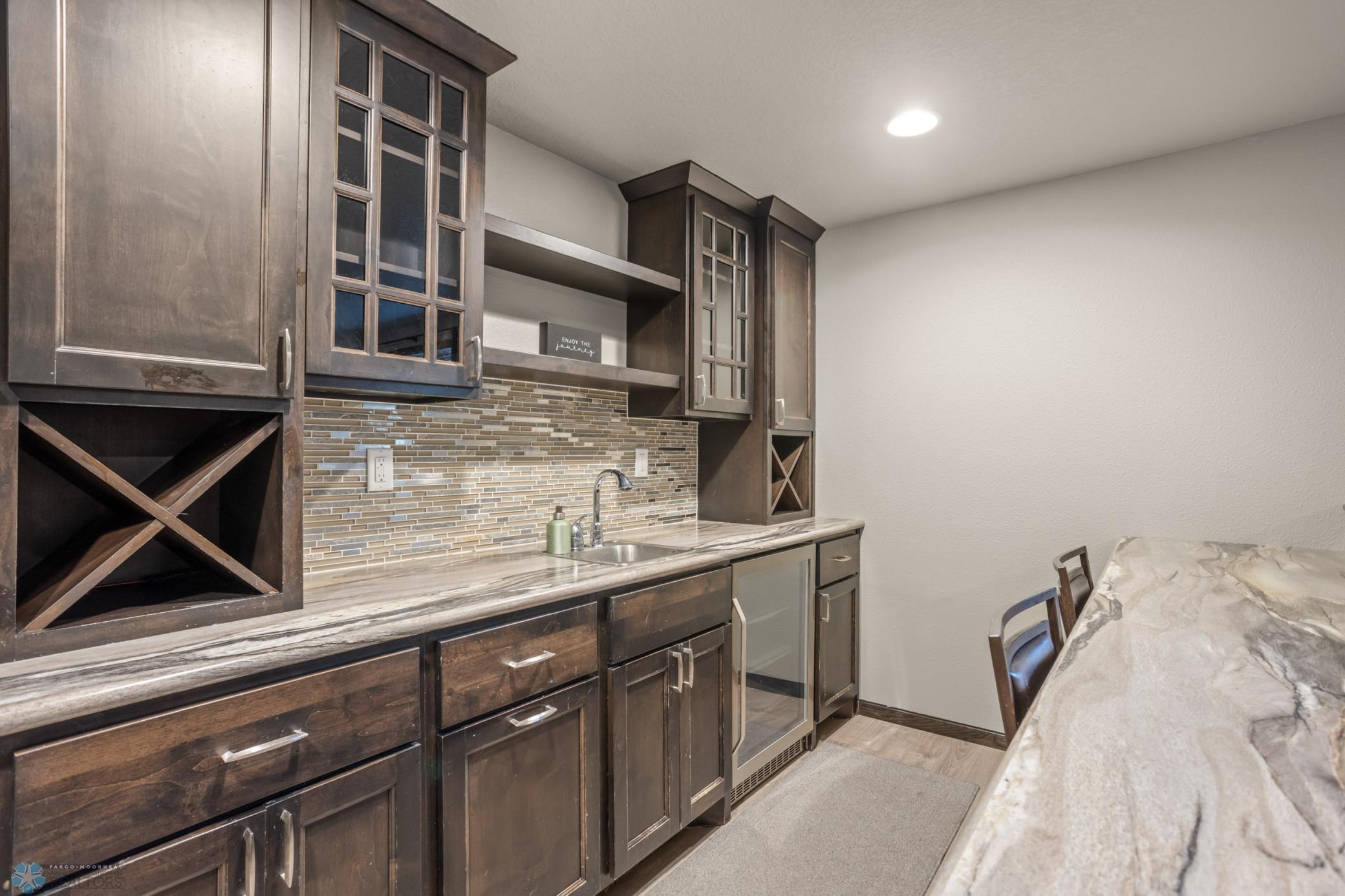 1557 Johnson Drive S