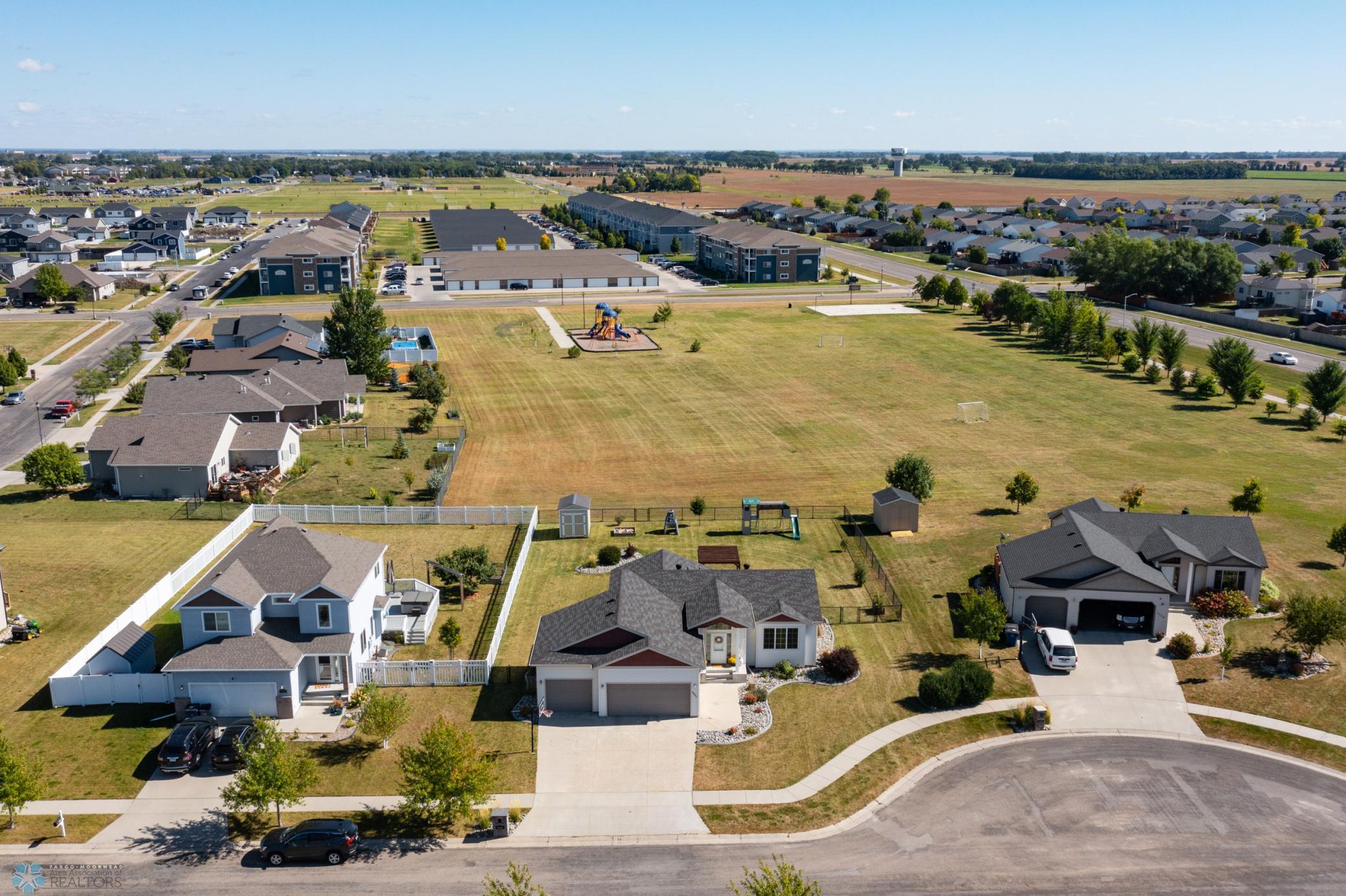 1557 Johnson Drive S