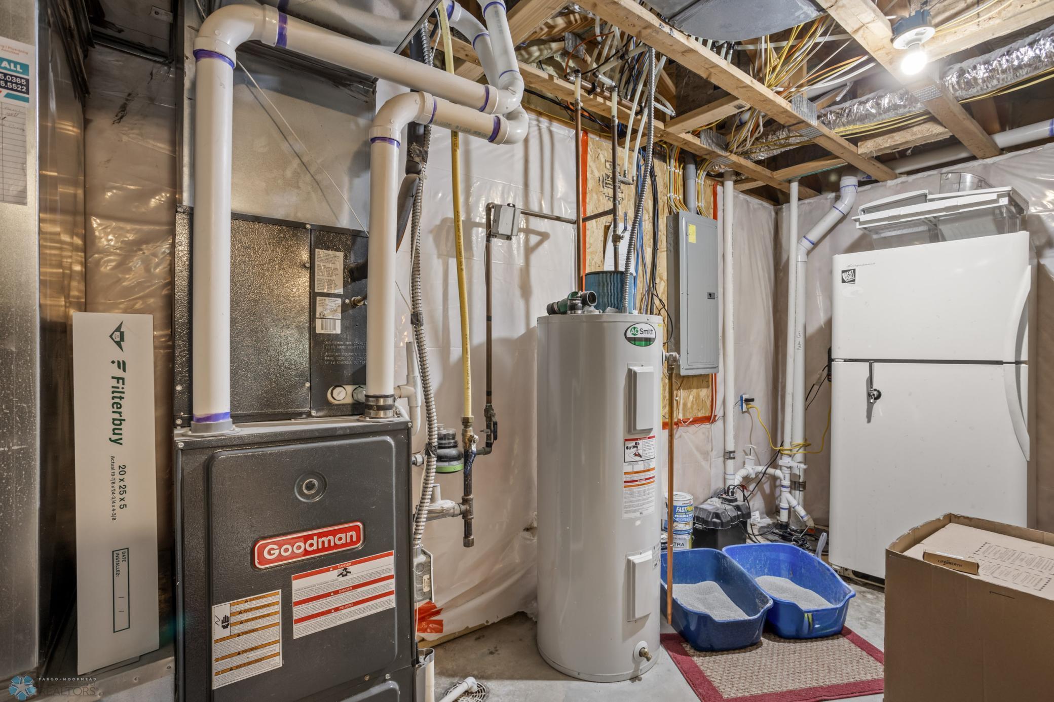 1557 Johnson Drive S