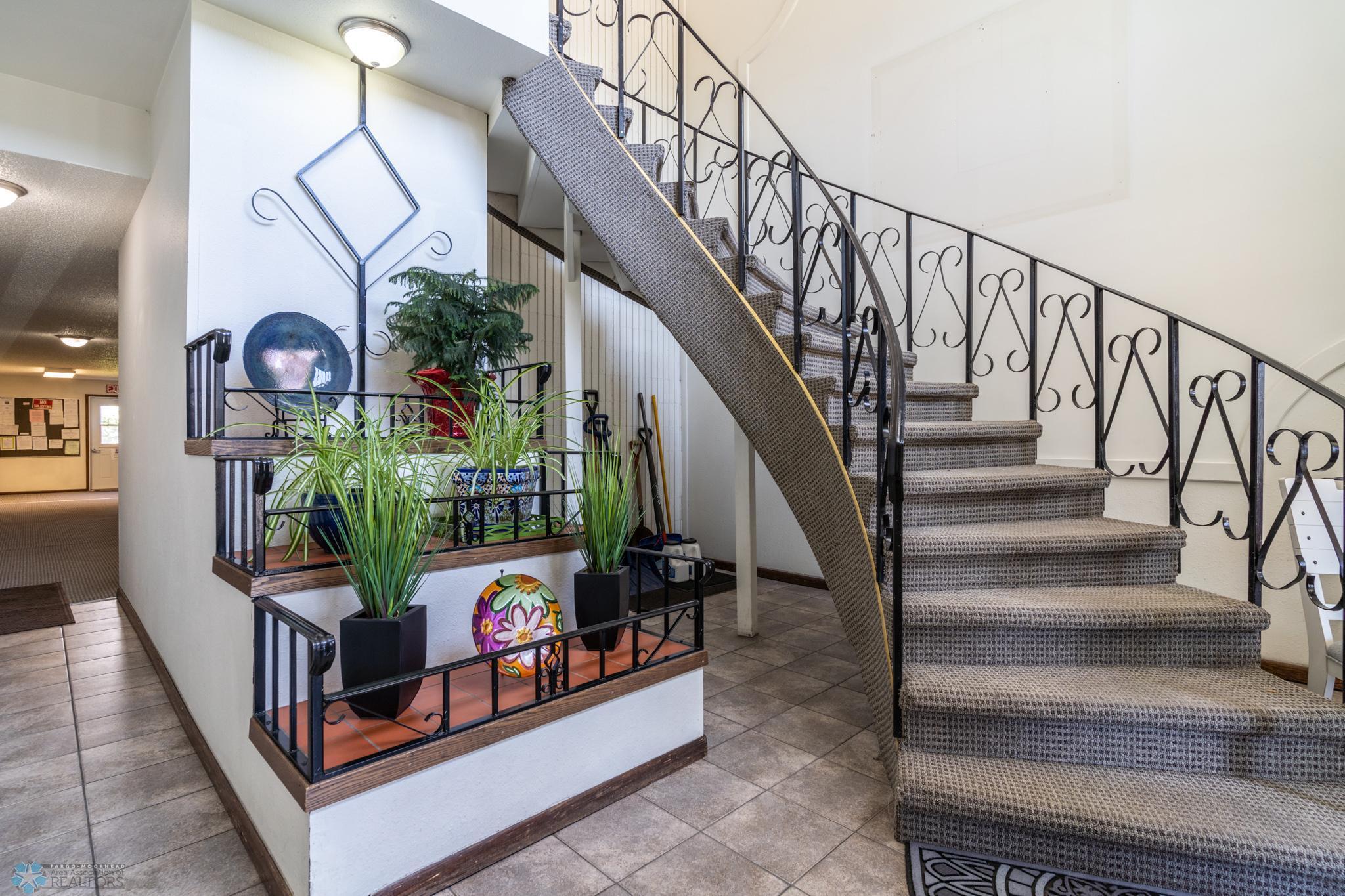 815 Duke Drive Unit: 227