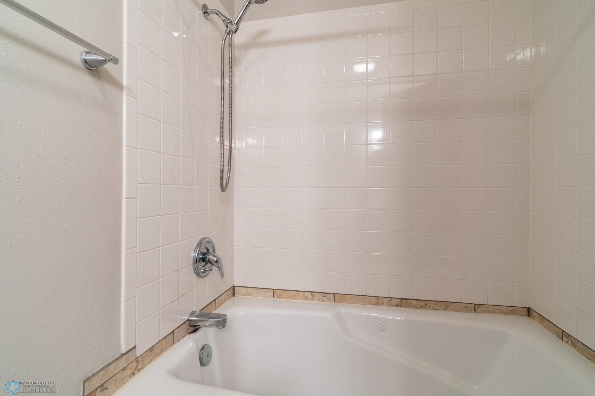 815 Duke Drive Unit: 227