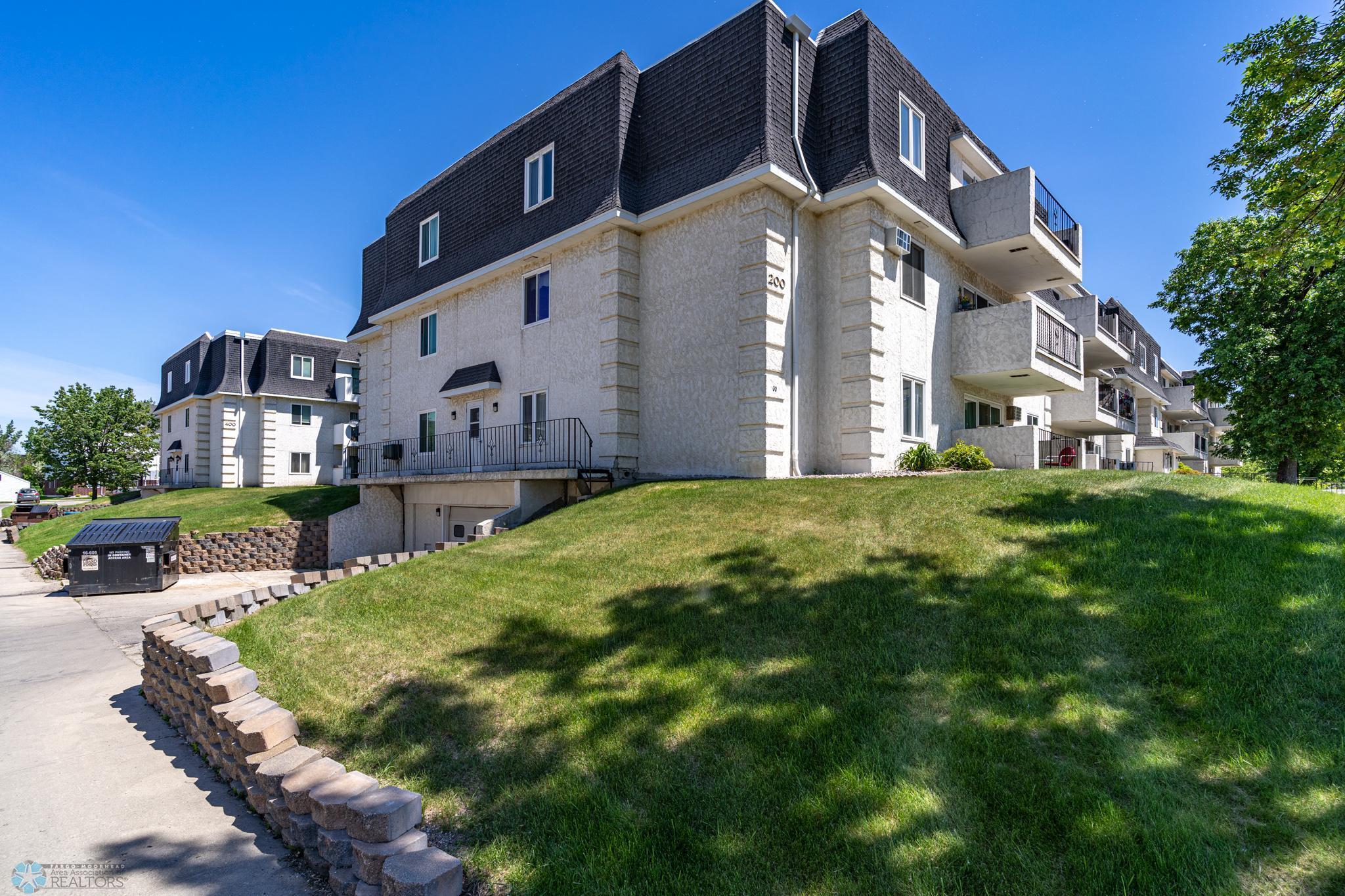 815 Duke Drive Unit: 227