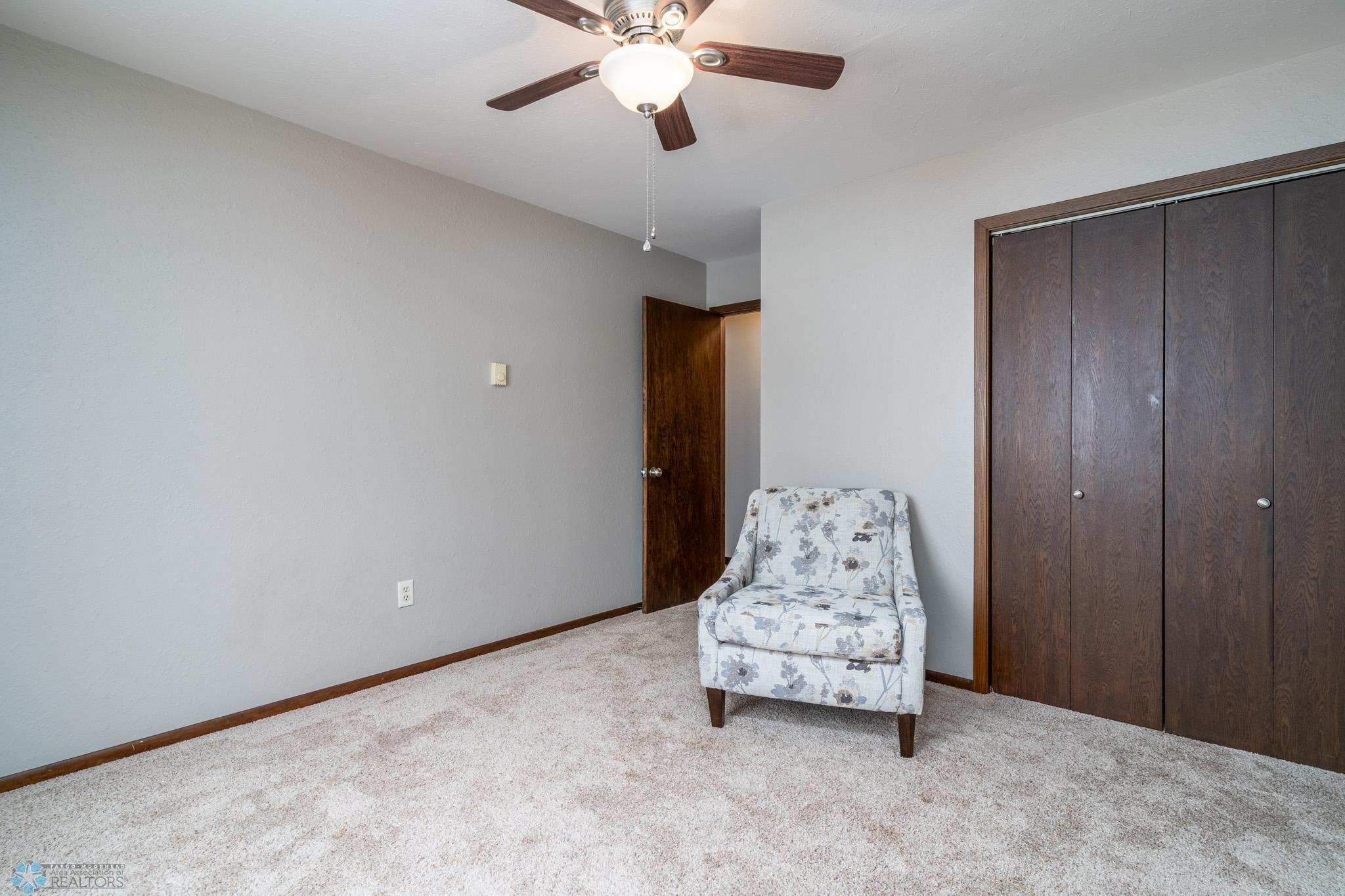 815 Duke Drive Unit: 227