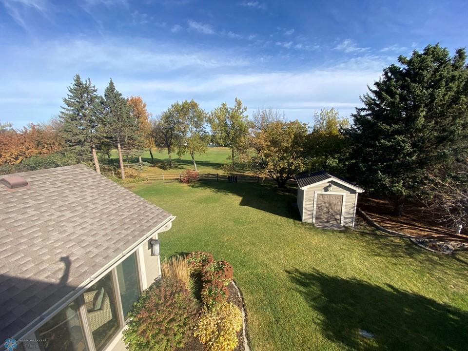 114 Prairiewood Drive S