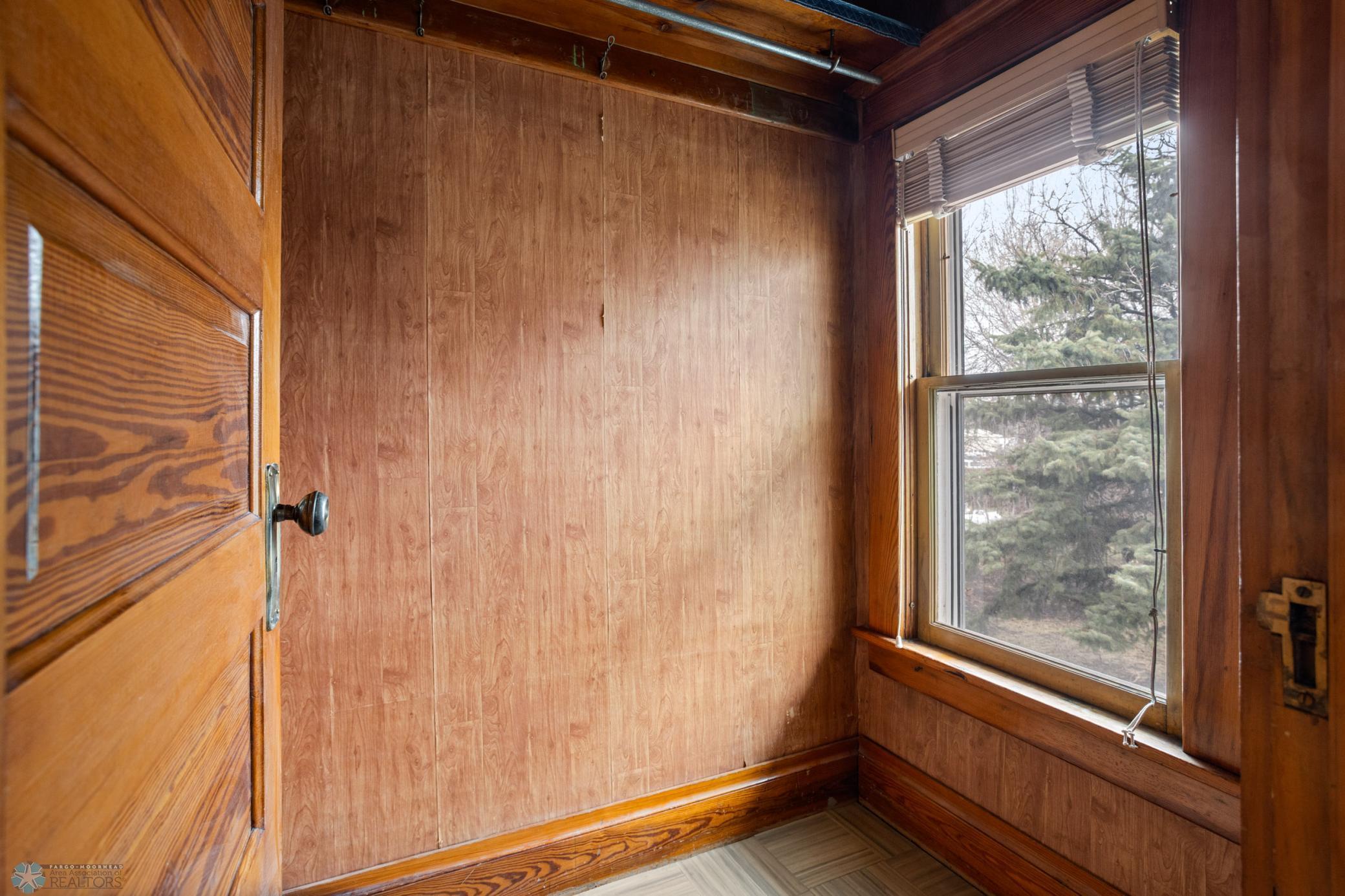 1005 Lenham Avenue SE