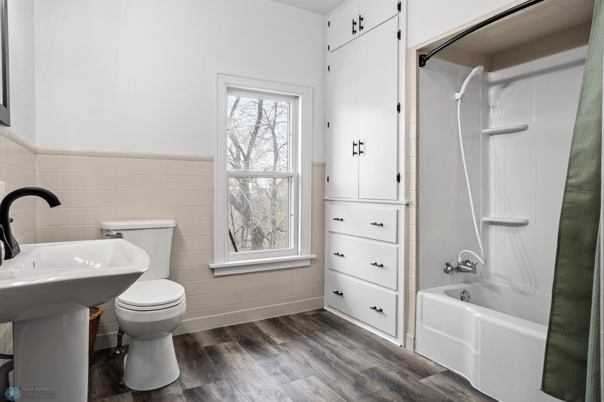 1005 Lenham Avenue SE