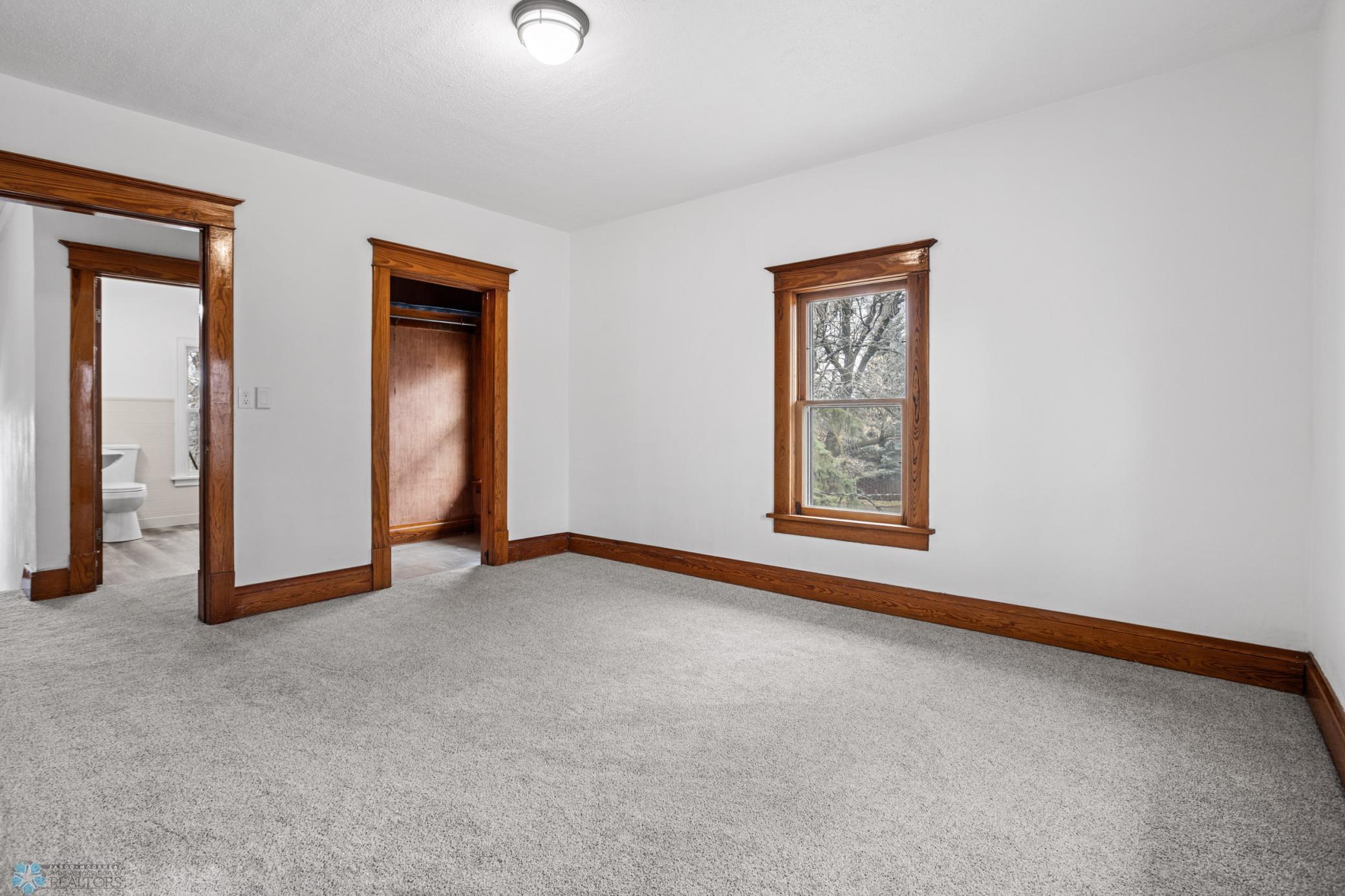 1005 Lenham Avenue SE