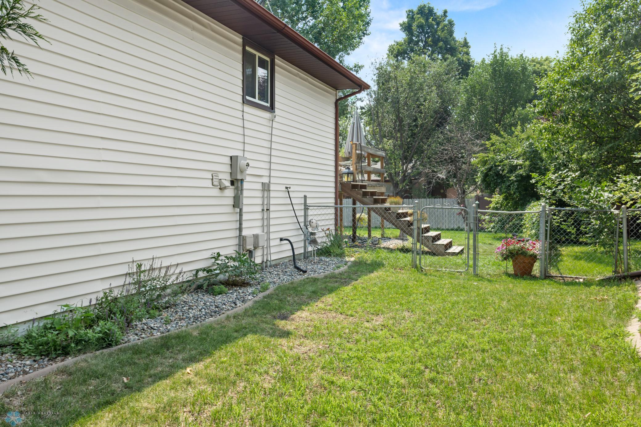 1808 25th Avenue S