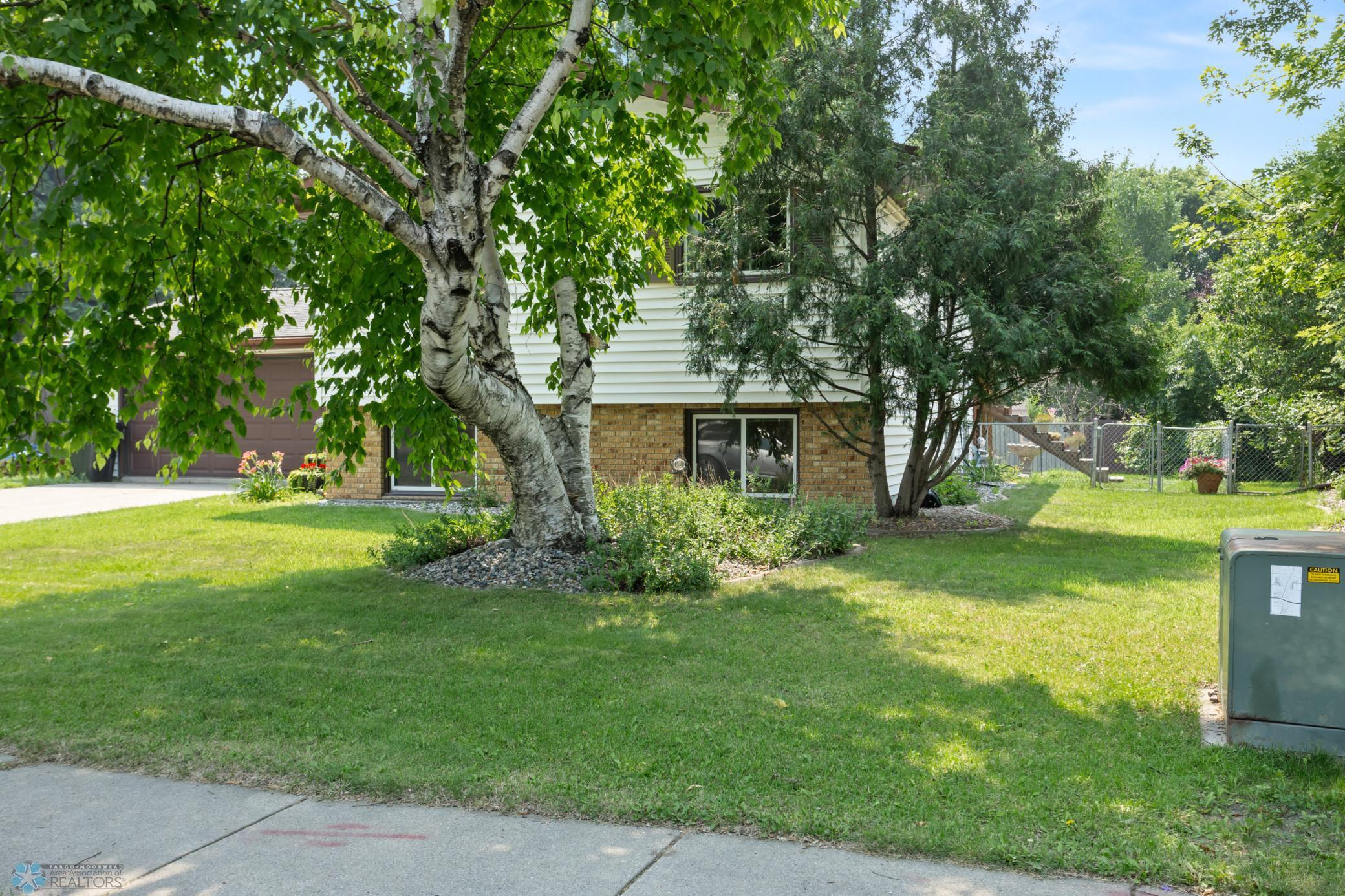 1808 25th Avenue S
