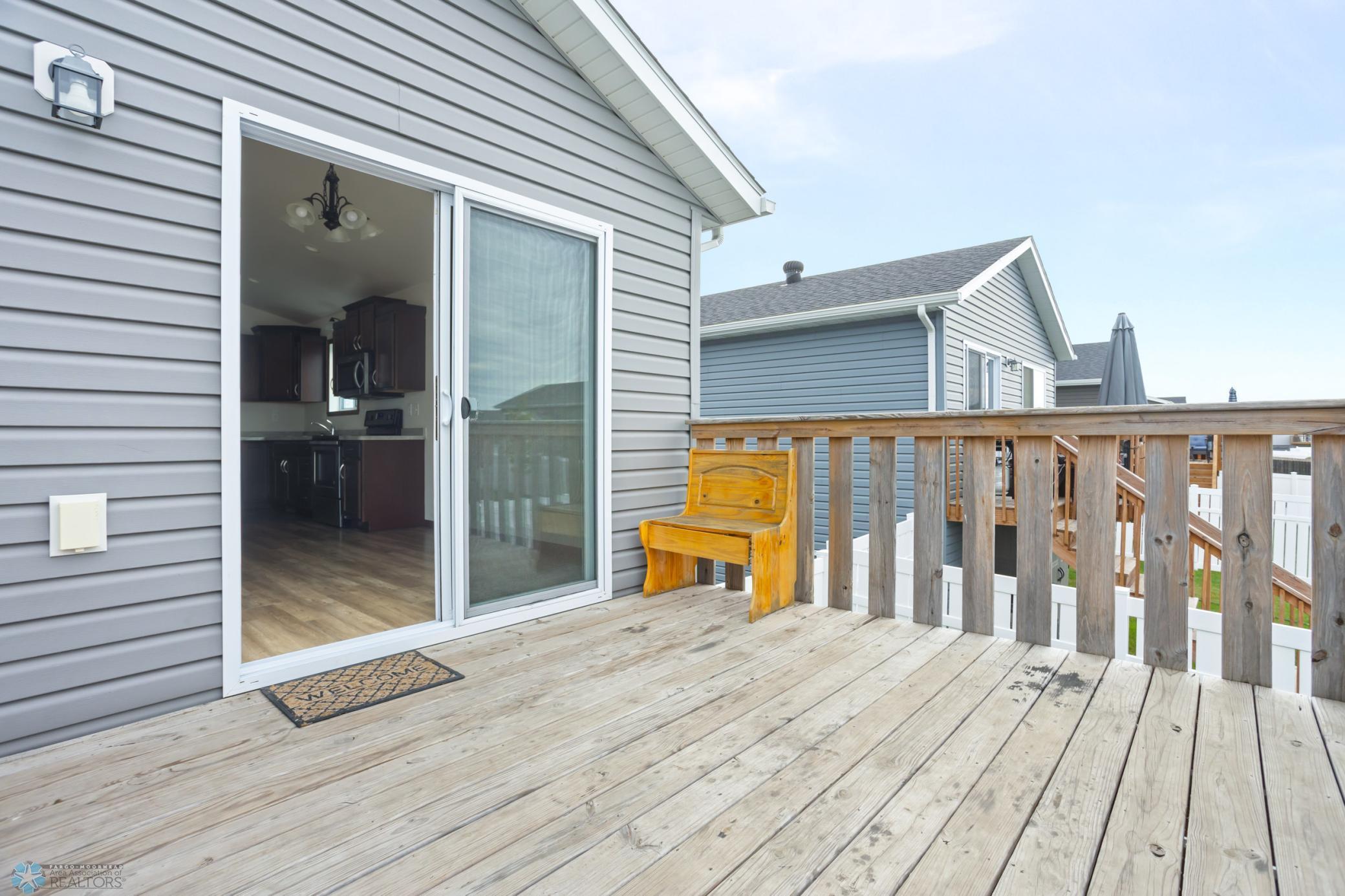 2728 Westwood Street W