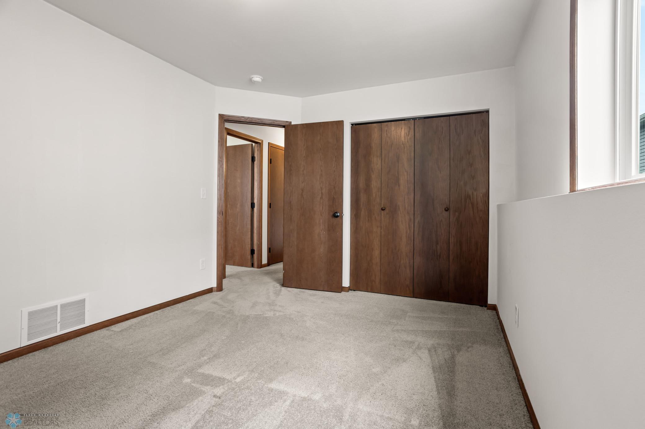 2728 Westwood Street W