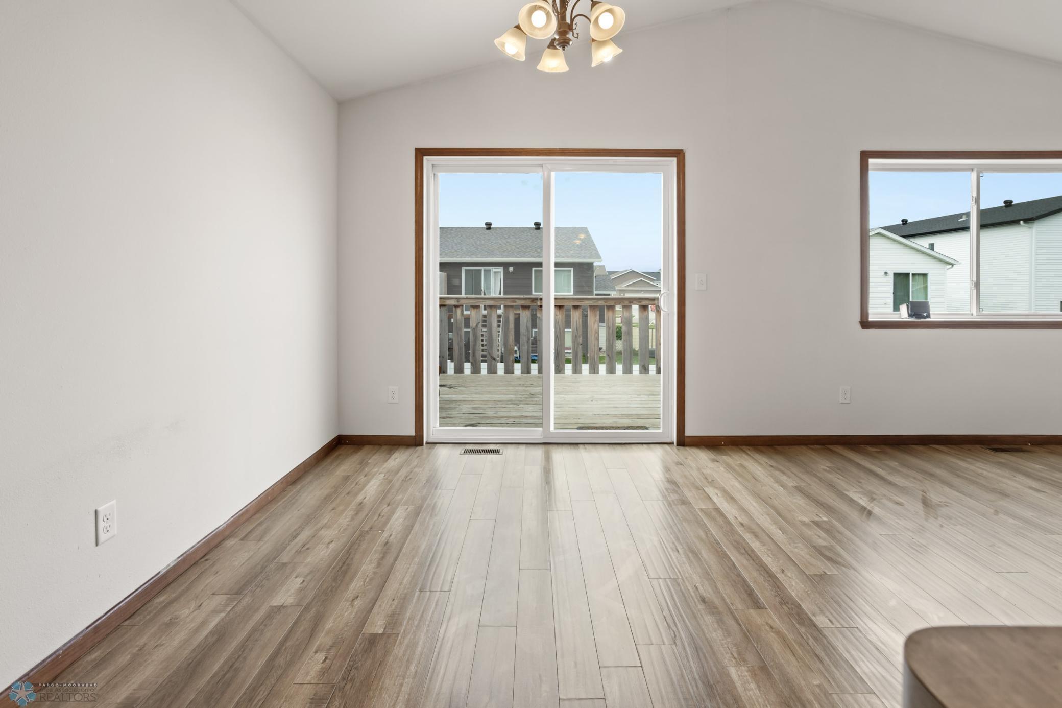 2728 Westwood Street W