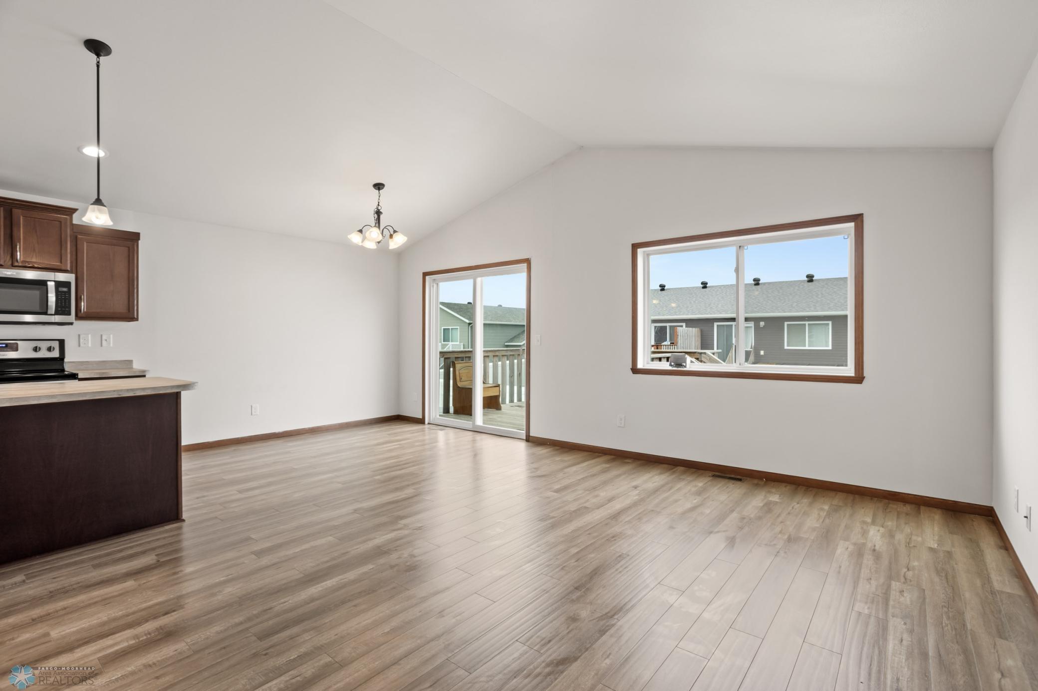 2728 Westwood Street W