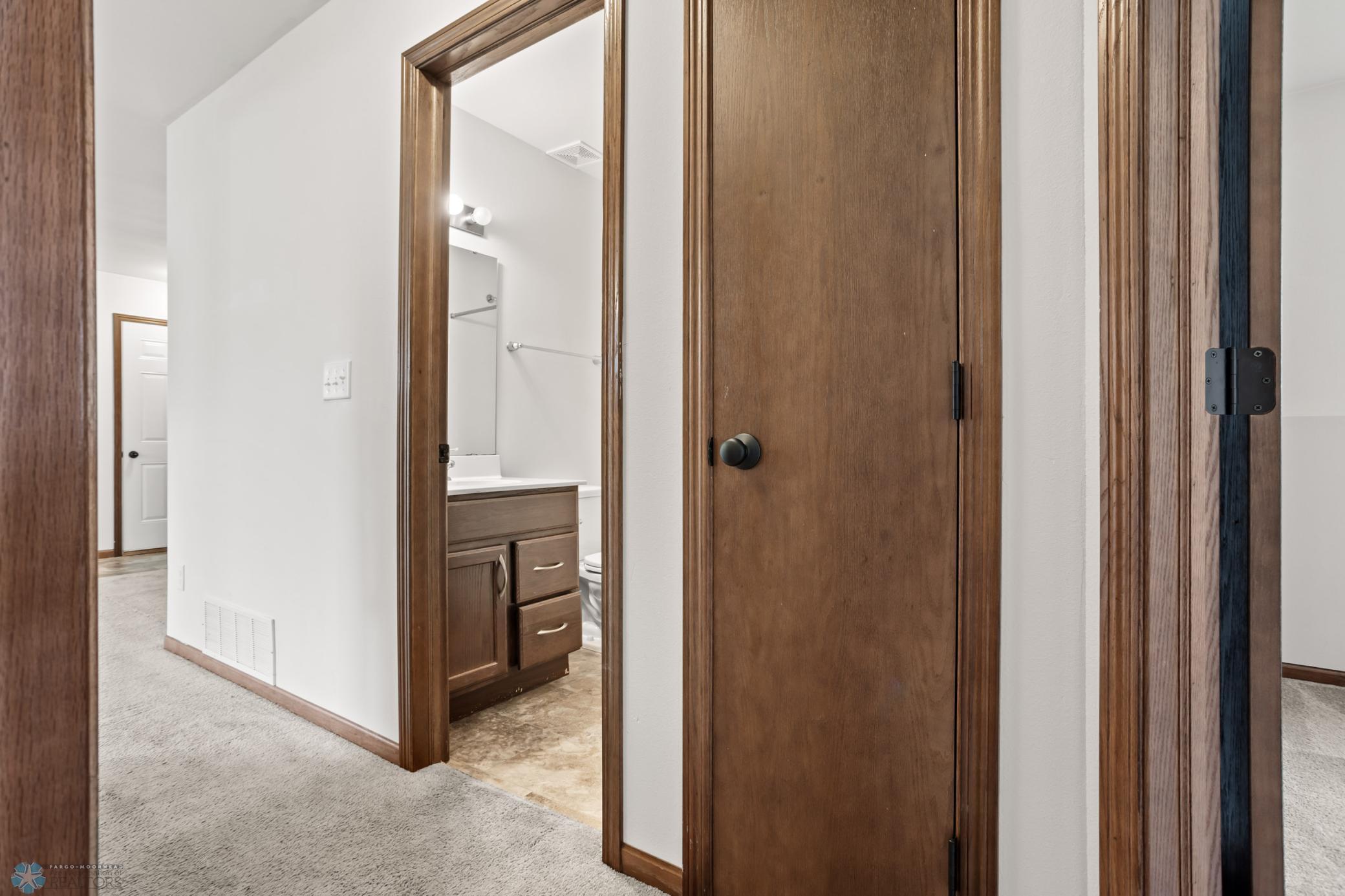 2728 Westwood Street W