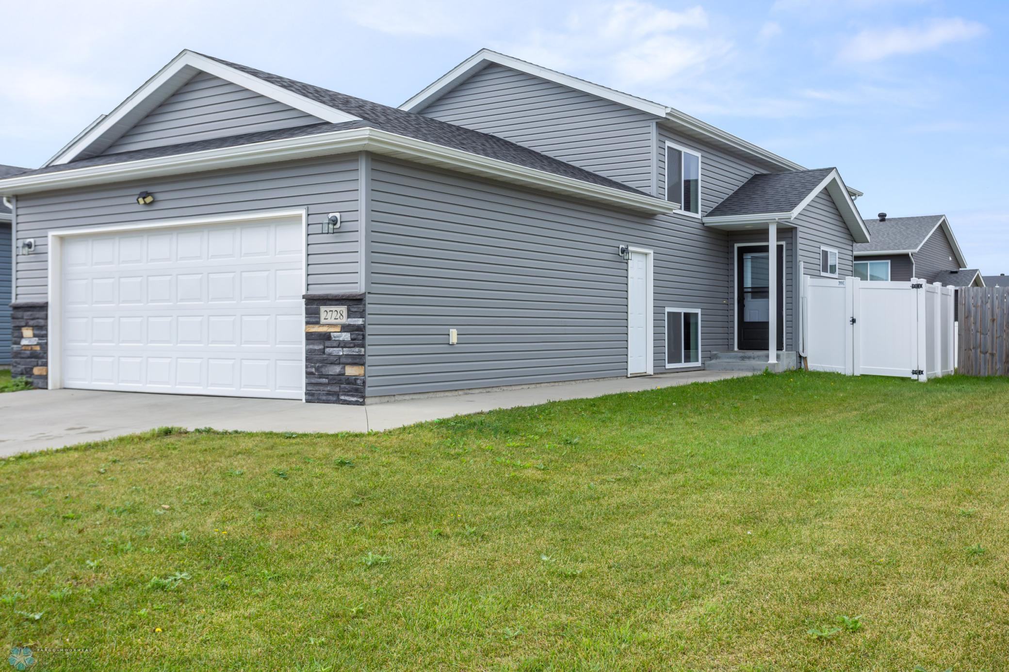 2728 Westwood Street W