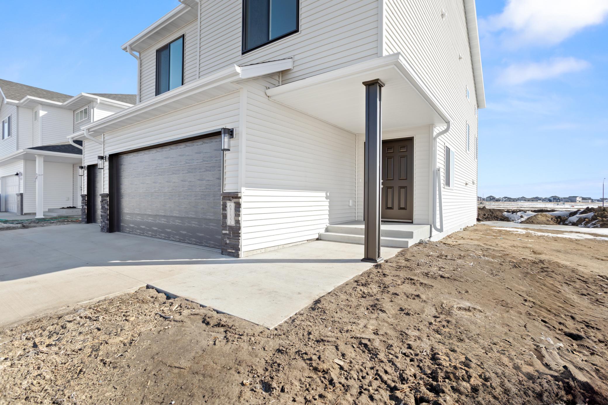 6732 32nd Street S