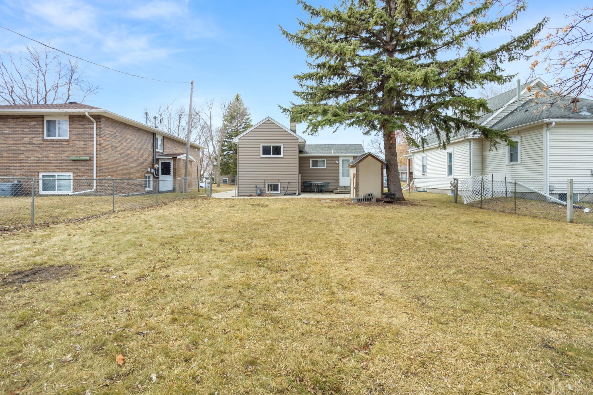 1446 16 1/2 Street S