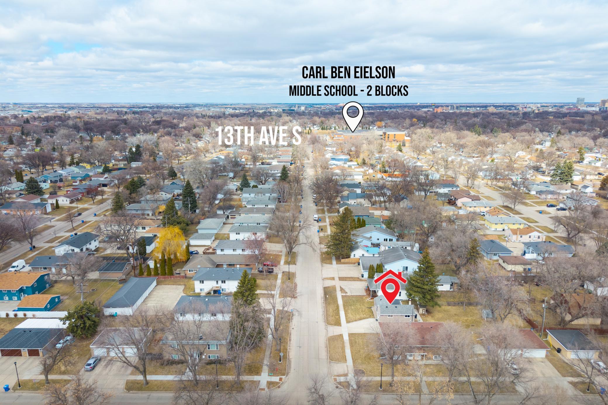 1446 16 1/2 Street S