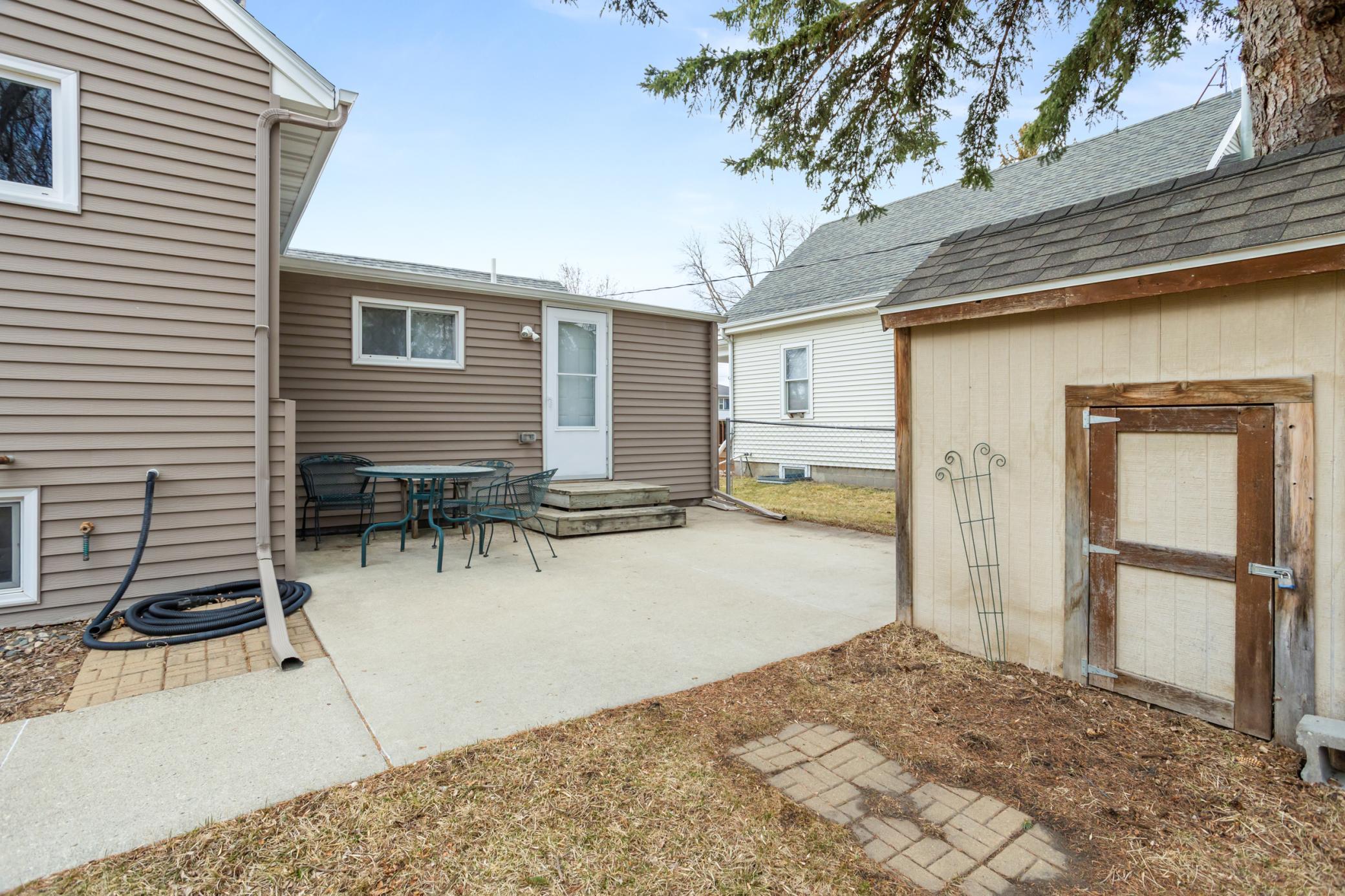 1446 16 1/2 Street S