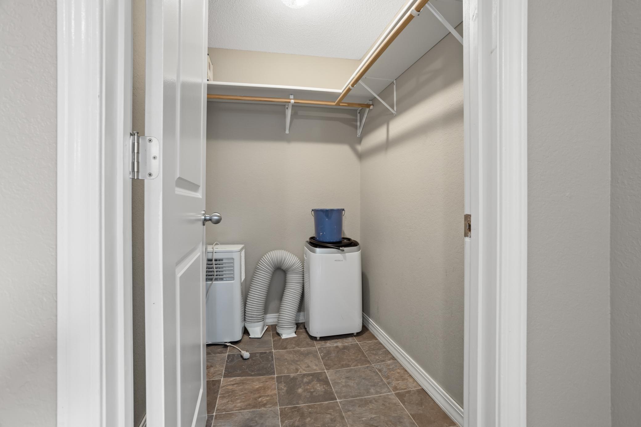 1446 16 1/2 Street S